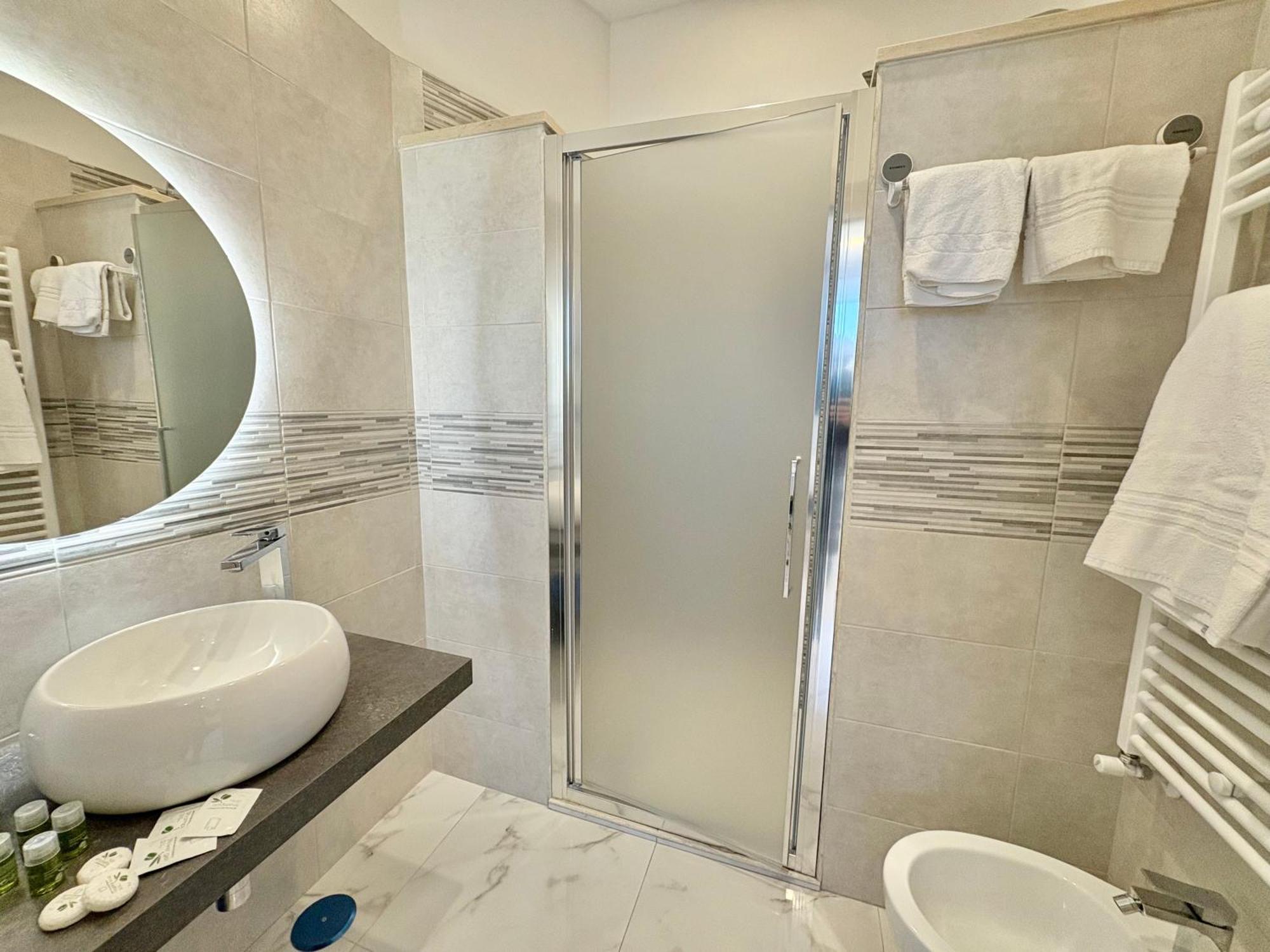 Romano'S Luxury Stay B&B Bari Exterior foto